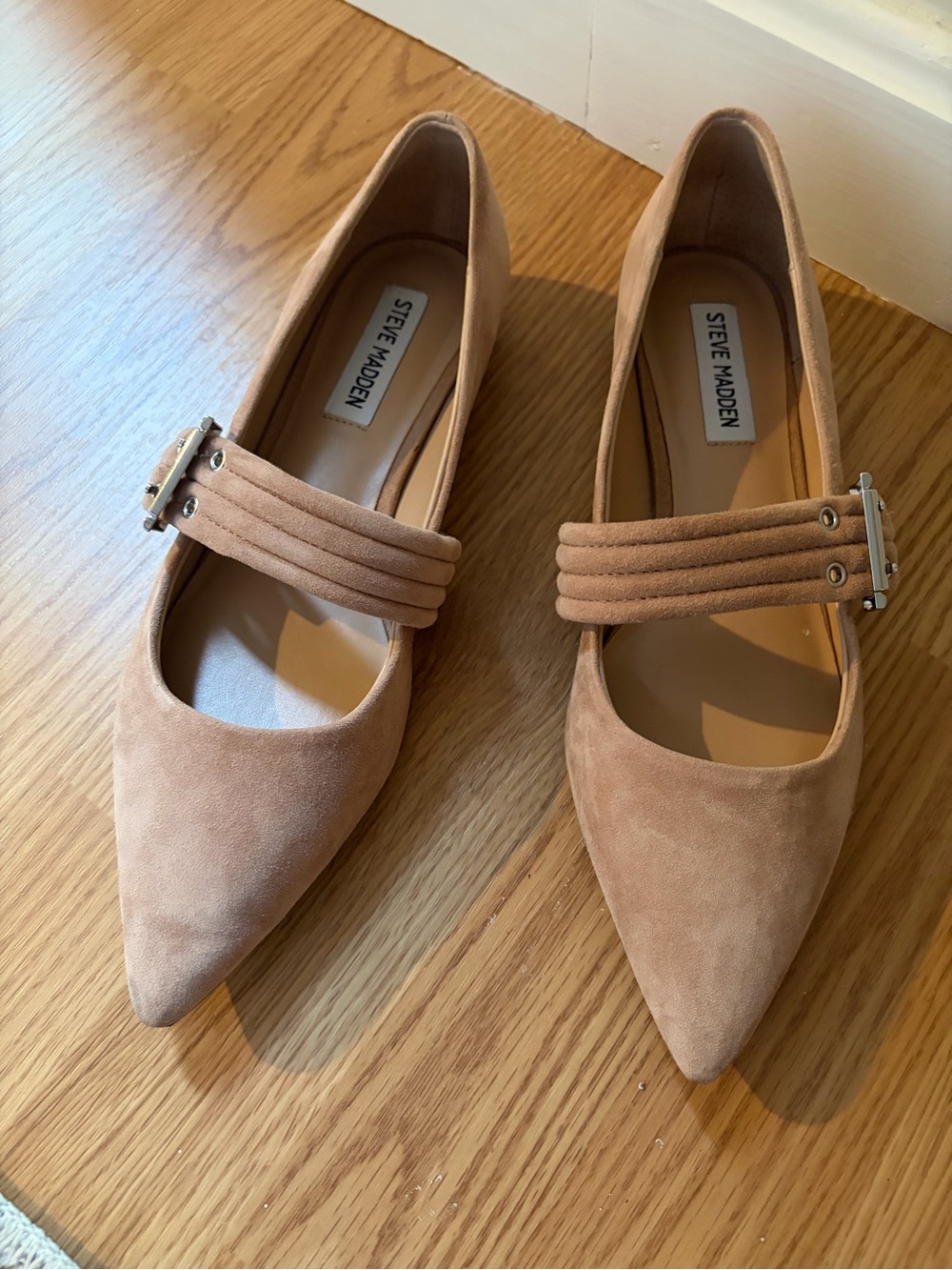Steve Madden Women's Pointed Toe Suede Flats in Camel